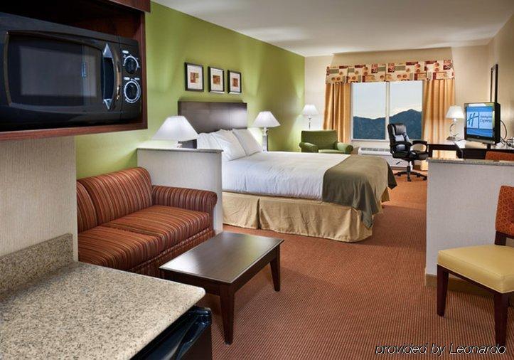 Holiday Inn Express Hotel & Suites Minden, An Ihg Hotel Exterior photo